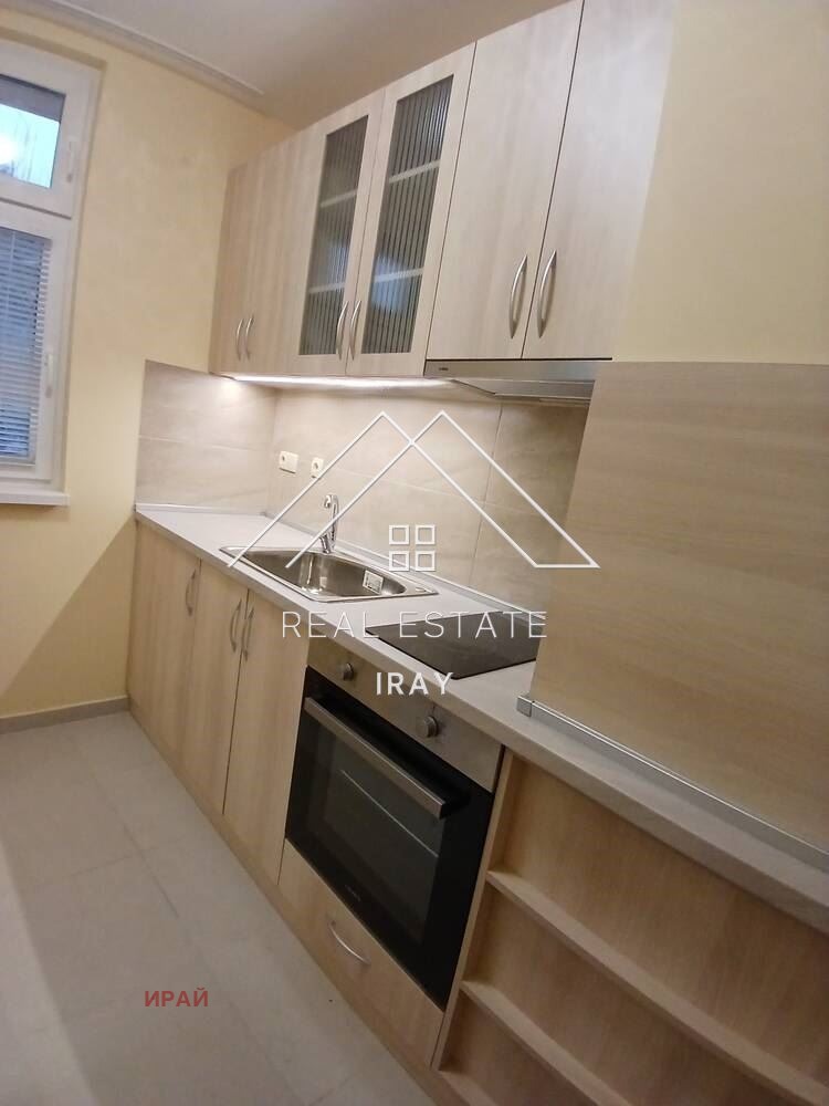 Til leie  3+ soverom Stara Zagora , Tsentar , 90 kvm | 55057277