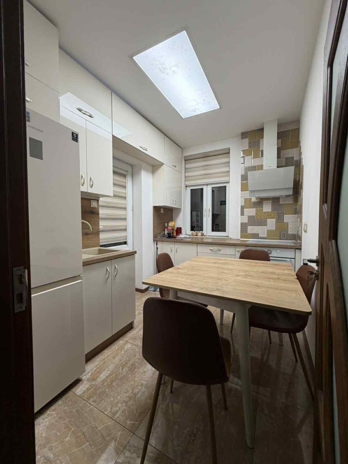 Дава под наем 3-СТАЕН, гр. София, Център, снимка 4 - Апартаменти - 53716683