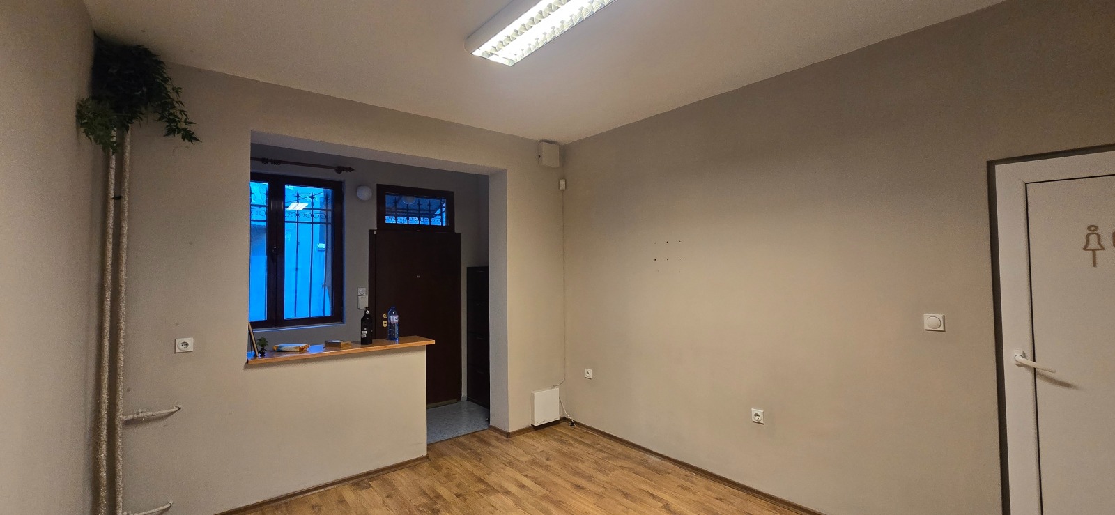 Дава под наем МАГАЗИН, гр. София, Център, снимка 5 - Магазини - 54206459