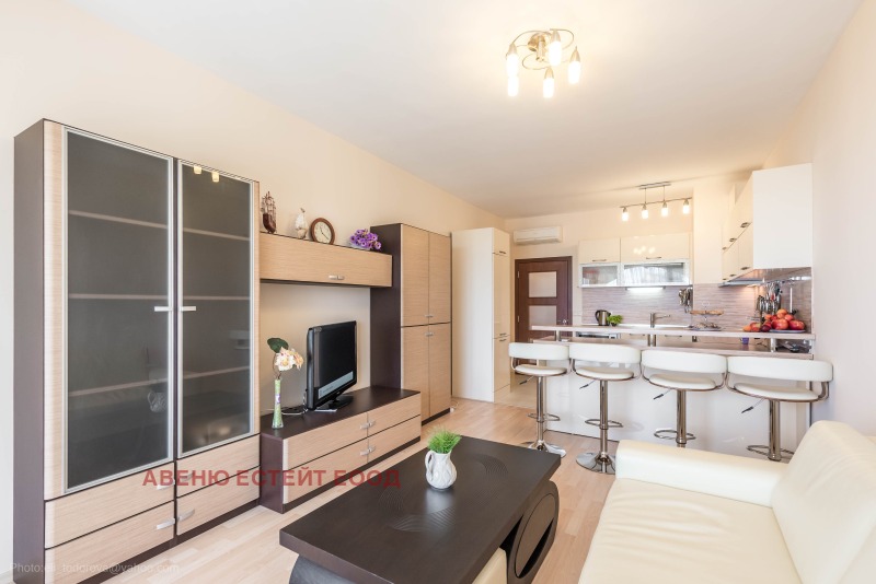 Дава под Наем 3-СТАЕН в град Варна, к.к. Чайка - 106 кв.м / 800 € » 1 564.66 лв., АВЕНЮ ЕСТЕЙТ ЕООД