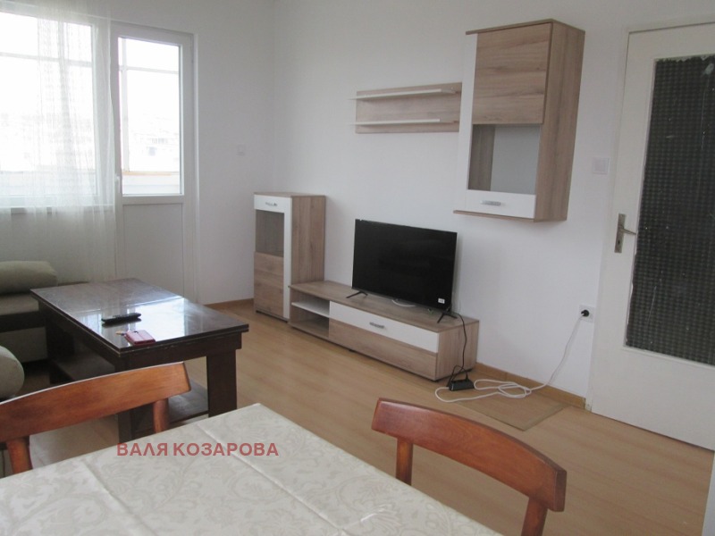 A louer  1 chambre Pleven , Idealen tsentar , 52 m² | 65764224