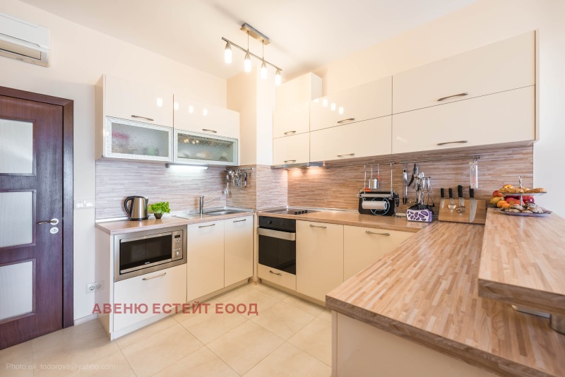 En renta  2 dormitorios Varna , k.k. Chayka , 106 metros cuadrados | 71184516 - imagen [8]