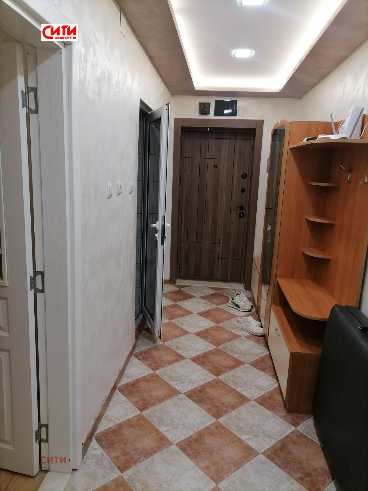 Дава под наем 4-СТАЕН, гр. Стара Загора, Център, снимка 2 - Апартаменти - 53667591