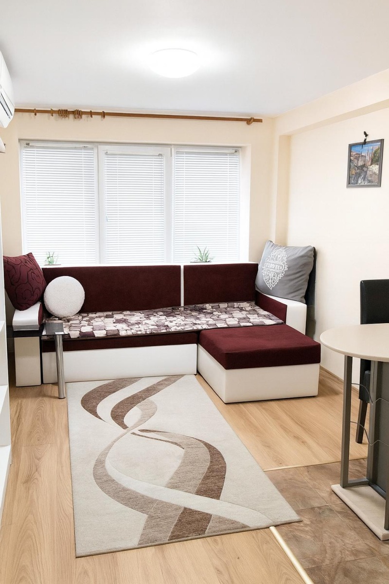 Под наем 2-СТАЕН, град Пловдив, Каменица 2 • 650 лв. / 332.34 € • 58094168 1