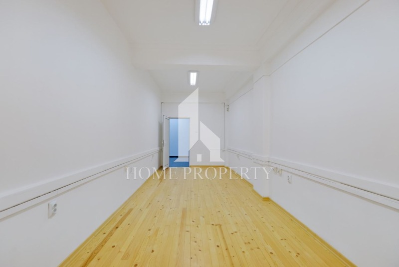 De inchiriat  Birou Sofia , Țentâr , 143 mp | 70846104 - imagine [5]