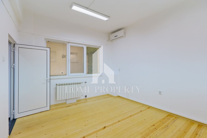 De inchiriat  Birou Sofia , Țentâr , 143 mp | 70846104 - imagine [4]