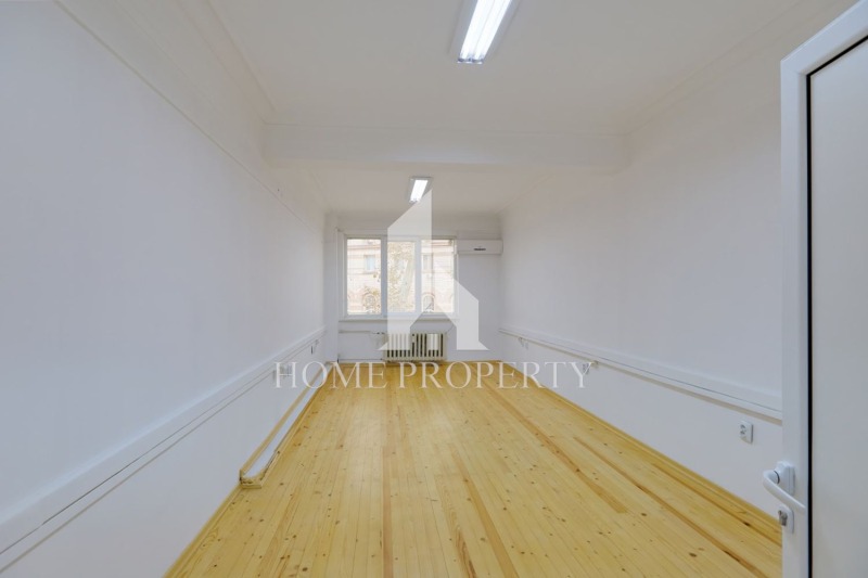 De inchiriat  Birou Sofia , Țentâr , 143 mp | 70846104 - imagine [2]