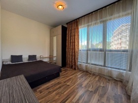 1 bedroom m-t Alen mak, Varna 5