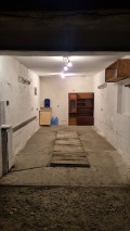 Дава под наем ГАРАЖ, ПАРКОМЯСТО, гр. Шумен, Център, снимка 3