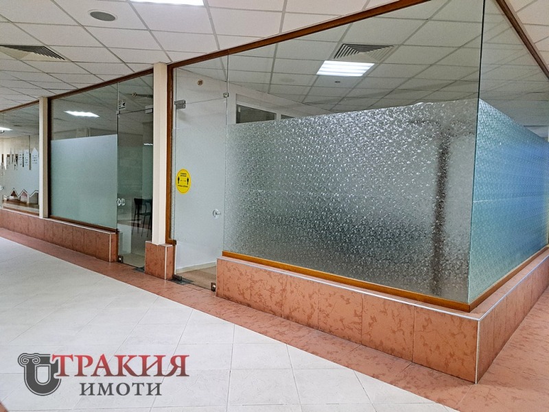 Дава под наем МАГАЗИН, гр. Стара Загора, Център, снимка 1 - Магазини - 52642266