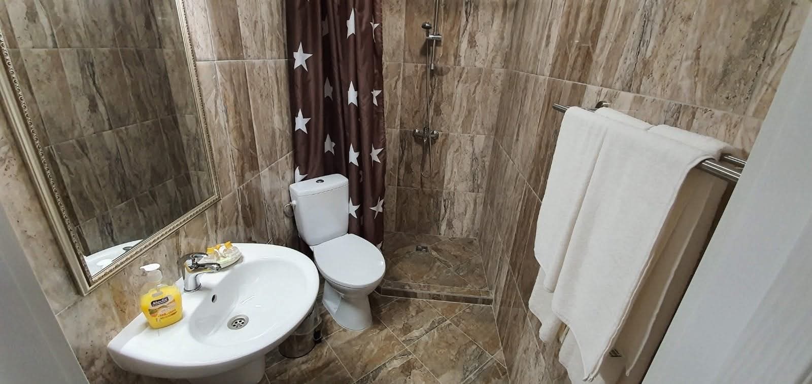 Дава под наем 2-СТАЕН, гр. Бургас, Сарафово, снимка 5 - Апартаменти - 56302503