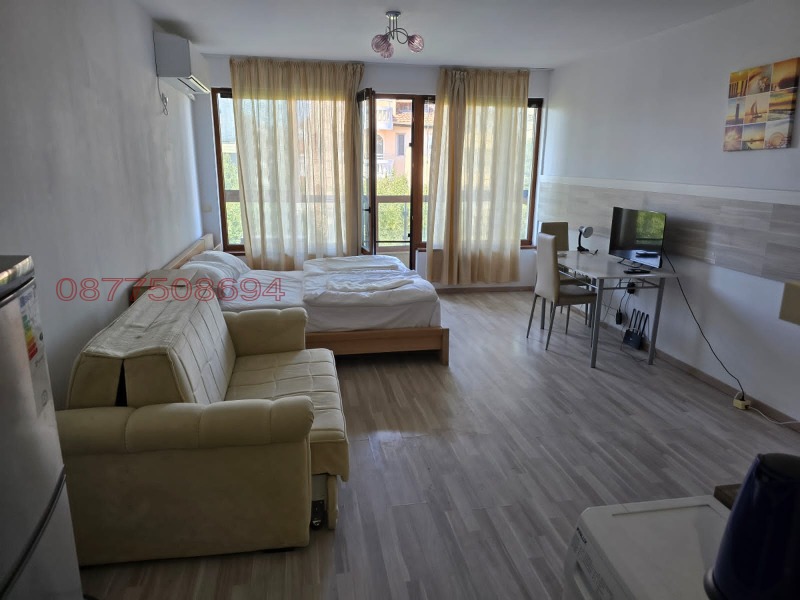 Дава под Наем СТАЯ в град Бургас, Сарафово - 44 кв.м / 350 € » 684.54 лв.