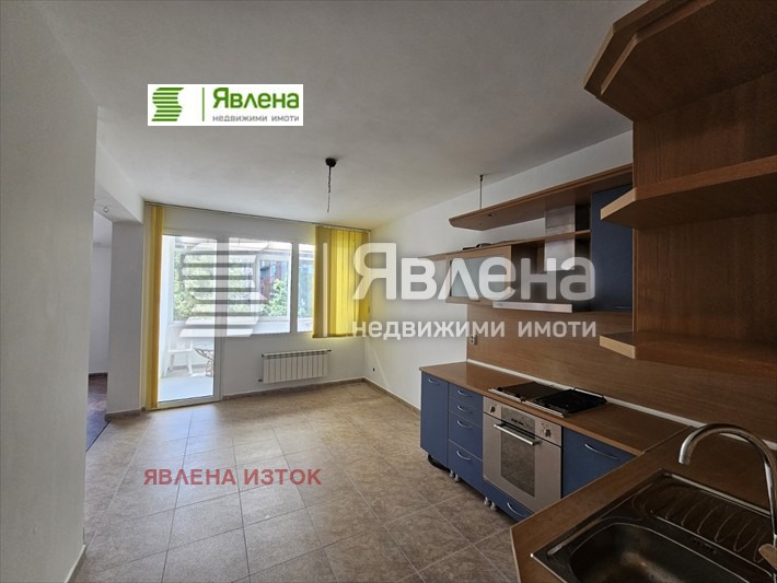 K pronájmu  2 ložnice Sofia , Borovo , 130 m2 | 65669105
