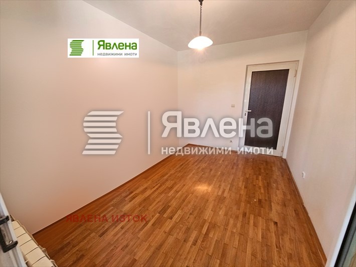 K pronájmu  2 ložnice Sofia , Borovo , 130 m2 | 65669105 - obraz [4]