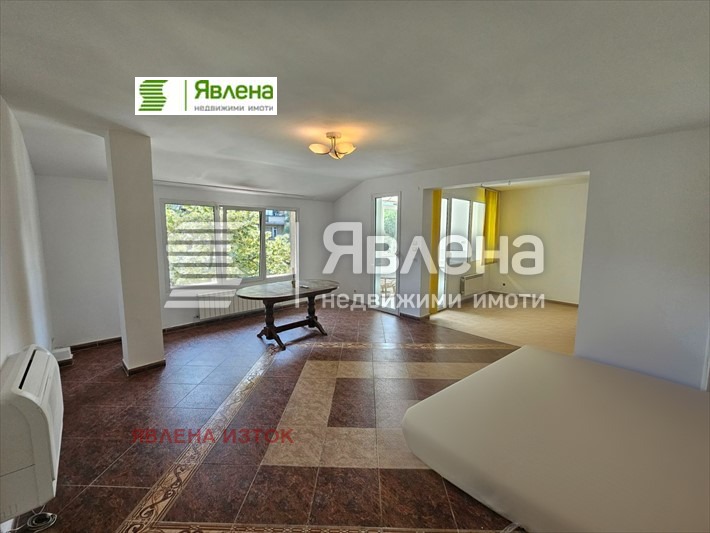 K pronájmu  2 ložnice Sofia , Borovo , 130 m2 | 65669105 - obraz [12]