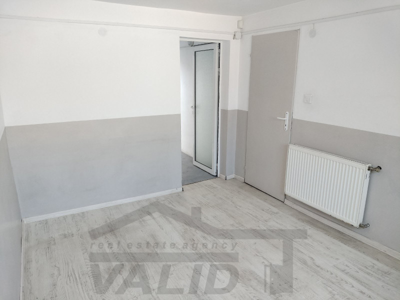 K pronájmu  Garáž Ruse , Centralen južen rajon , 255 m2 | 31102104 - obraz [11]
