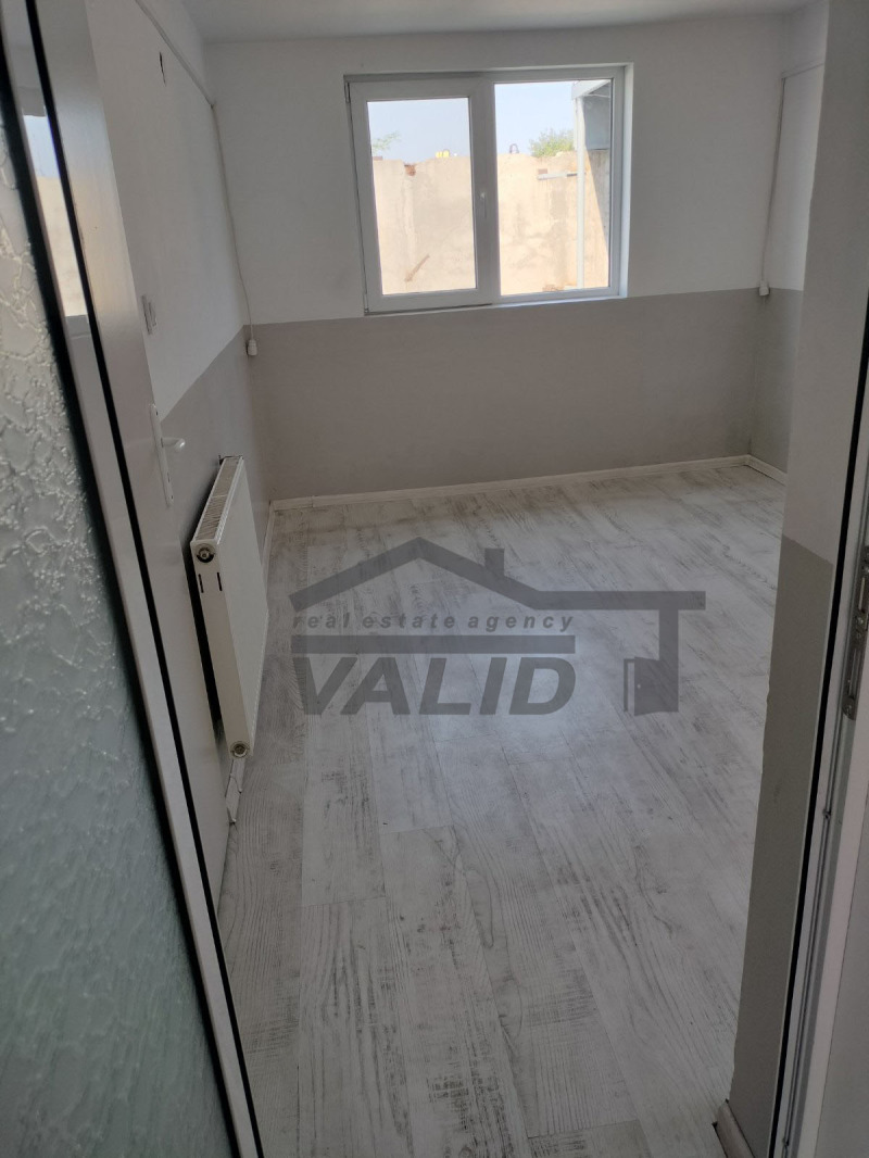 K pronájmu  Garáž Ruse , Centralen južen rajon , 255 m2 | 31102104 - obraz [10]