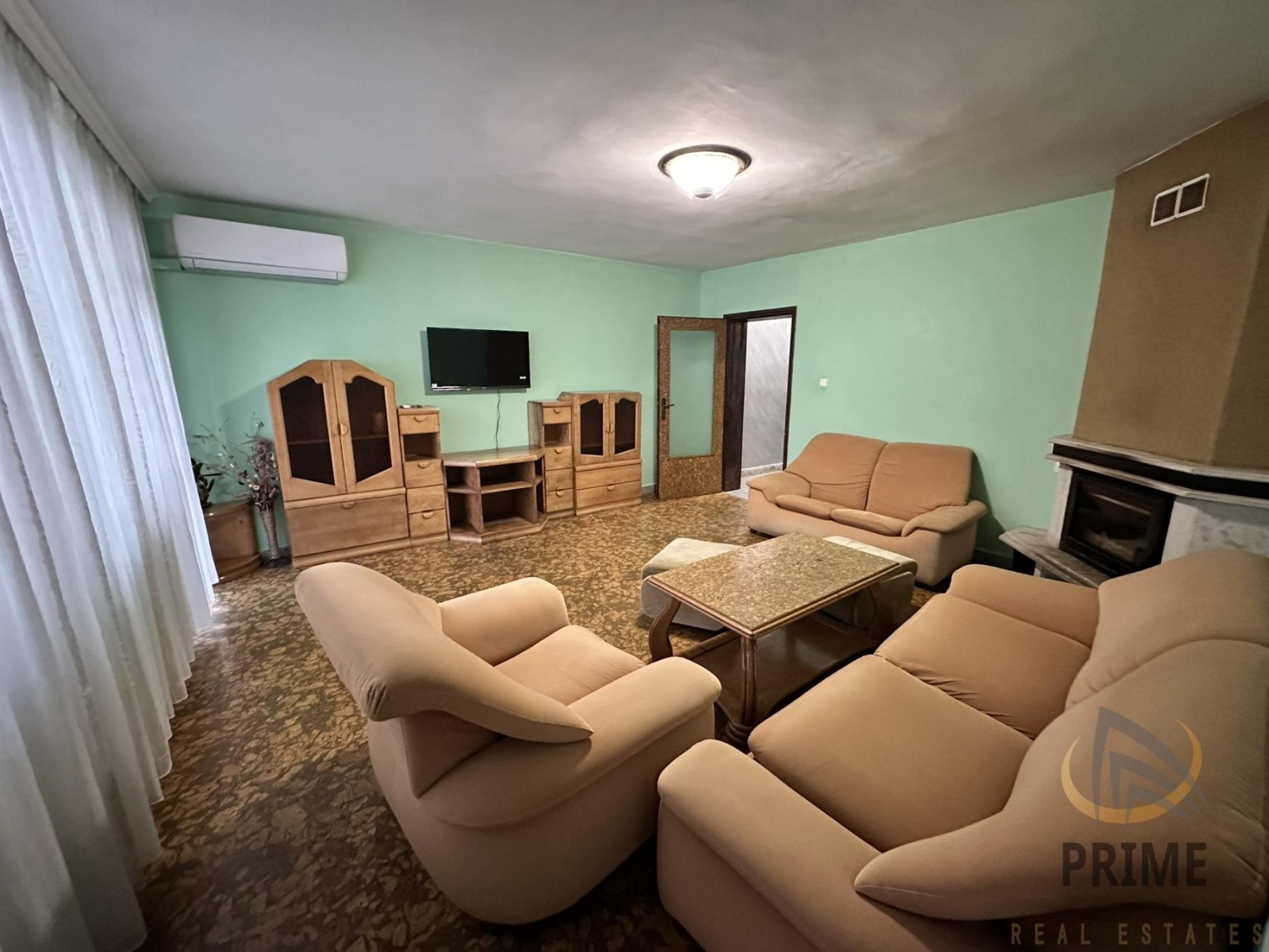 Дава под наем 3-СТАЕН, гр. Бургас, Център