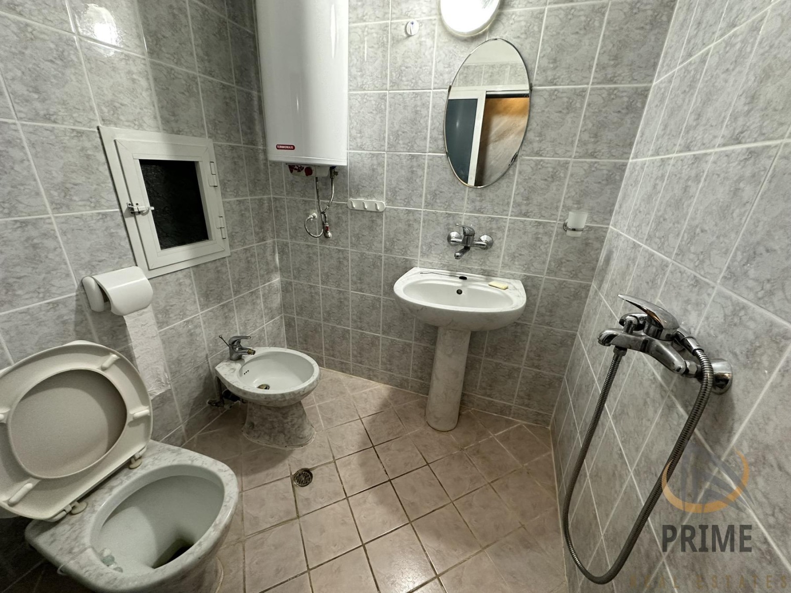 Дава под наем 3-СТАЕН, гр. Бургас, Център, снимка 14 - Апартаменти - 54148079