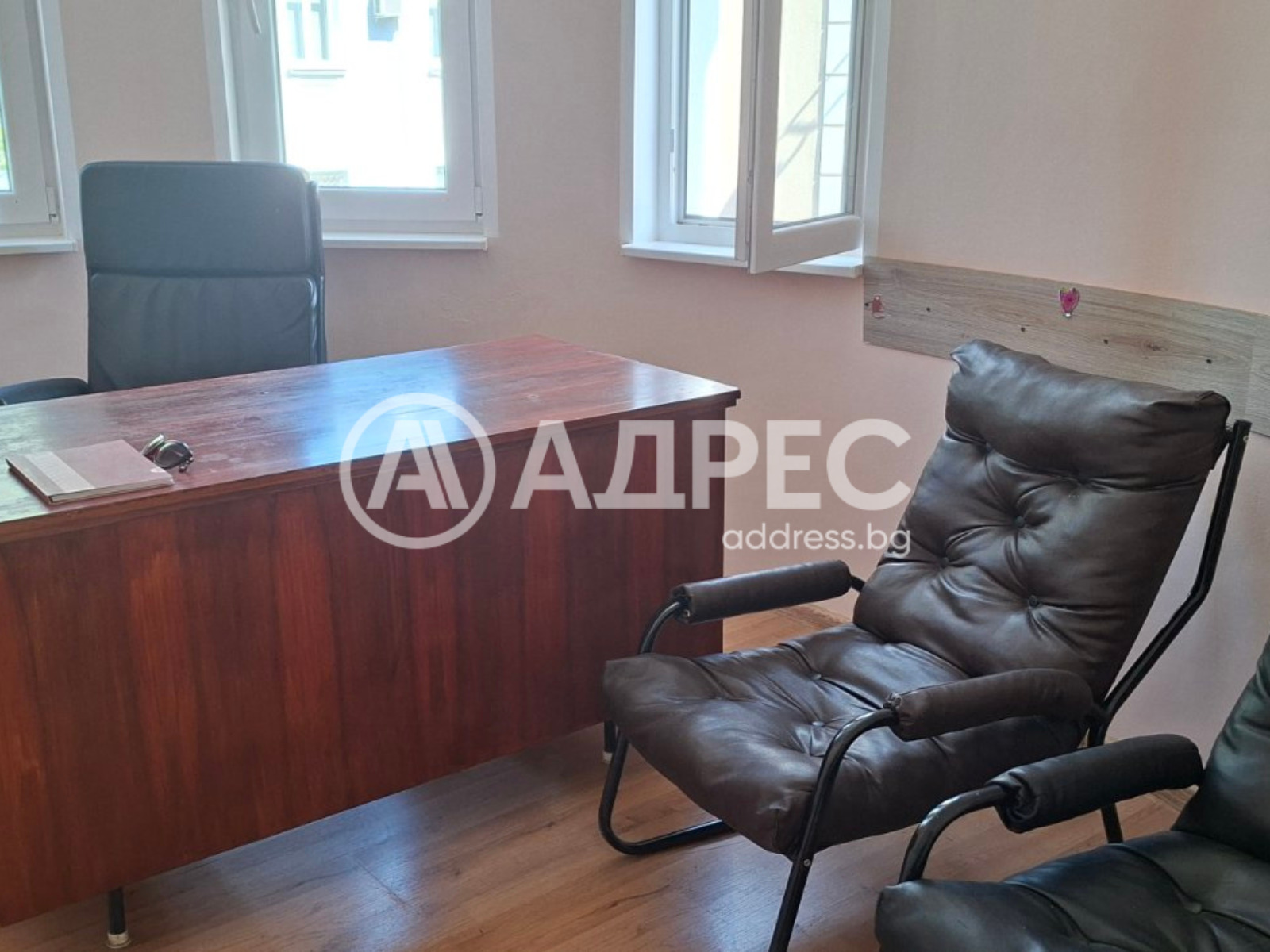 Дава под наем ОФИС, гр. Карлово, област Пловдив, снимка 2 - Офиси - 54343659