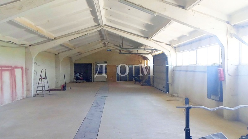 K pronájmu  Úložný prostor oblast Shumen , Maraš , 250 m2 | 43016255 - obraz [3]