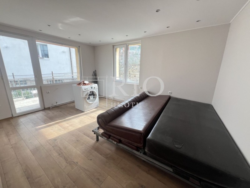 Дава под наем КЪЩА, с. Извор, област Пловдив, снимка 10 - Къщи - 52132614