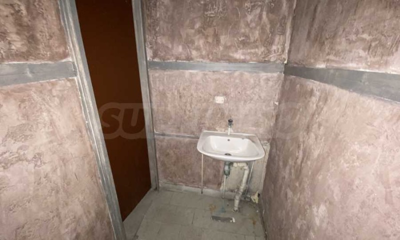En renta  Bar; Cafetería Vidin , Kumbair , 100 metros cuadrados | 78085661 - imagen [9]