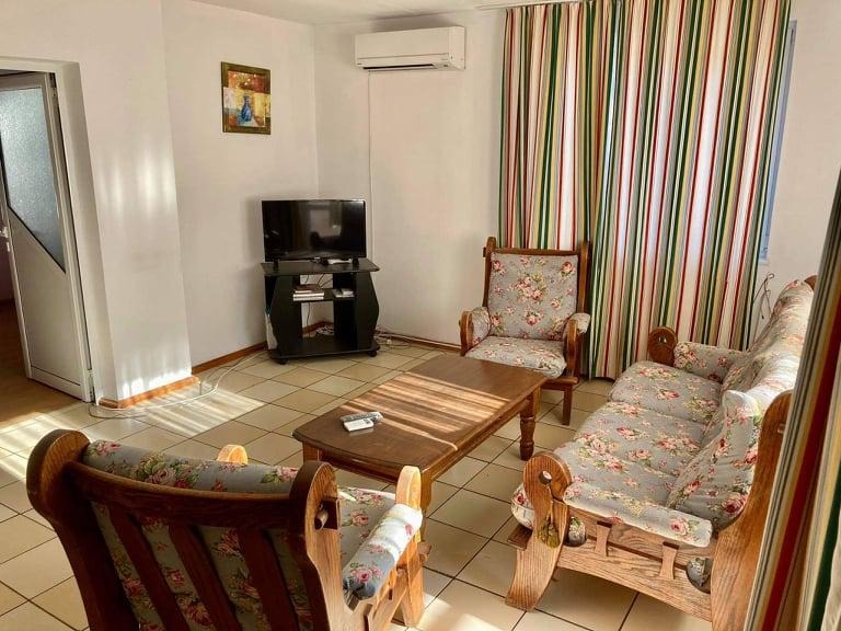 Дава под наем  2-стаен град Бургас , Лазур , 70 кв.м | 41305008
