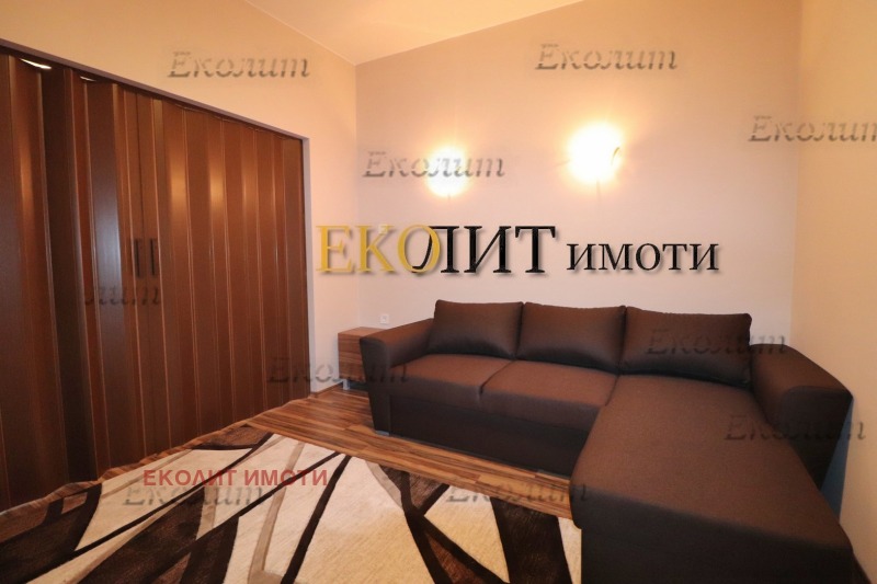 В оренду  2 спальні София , Център , 88 кв.м | 32495809