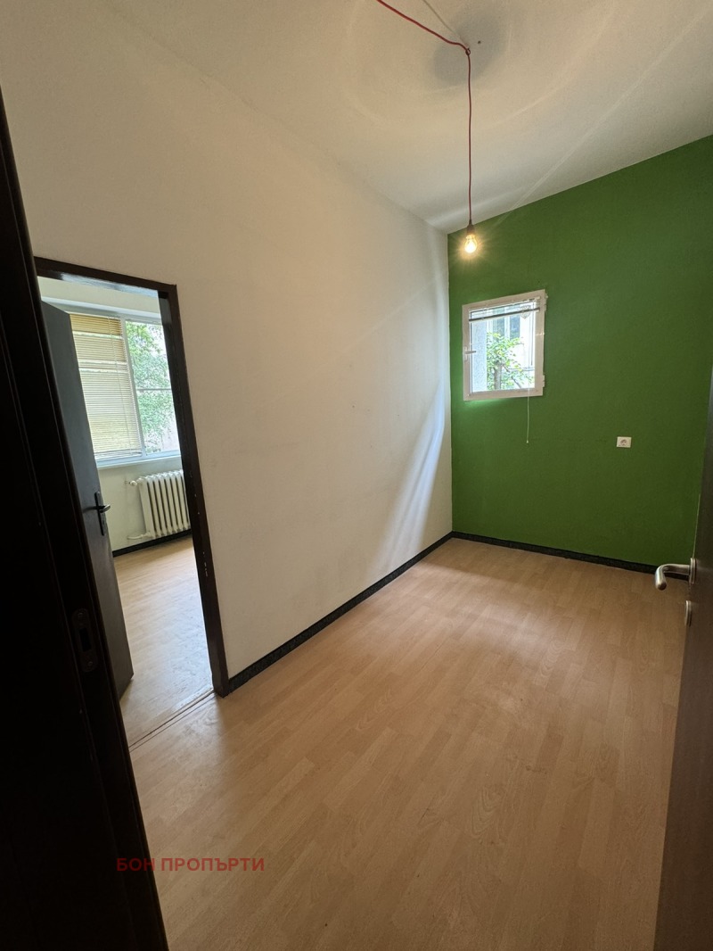 Te huur  Kantoor Sofia , Tsentar , 90 m² | 29442386 - afbeelding [6]