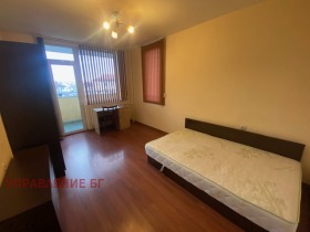 2 quartos Medicinska akademiia, Sofia 4