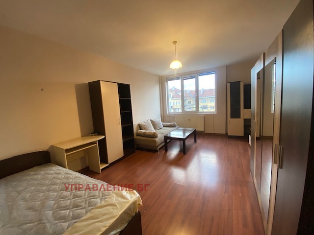 Дава под нем  3-стаен, град София, Медицинска академия •  550 EUR • ID 17949063 — holmes.bg - [1] 