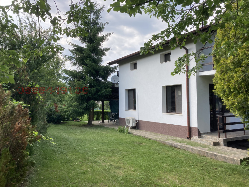 Дава под наем КЪЩА, с. Ушинци, област Разград