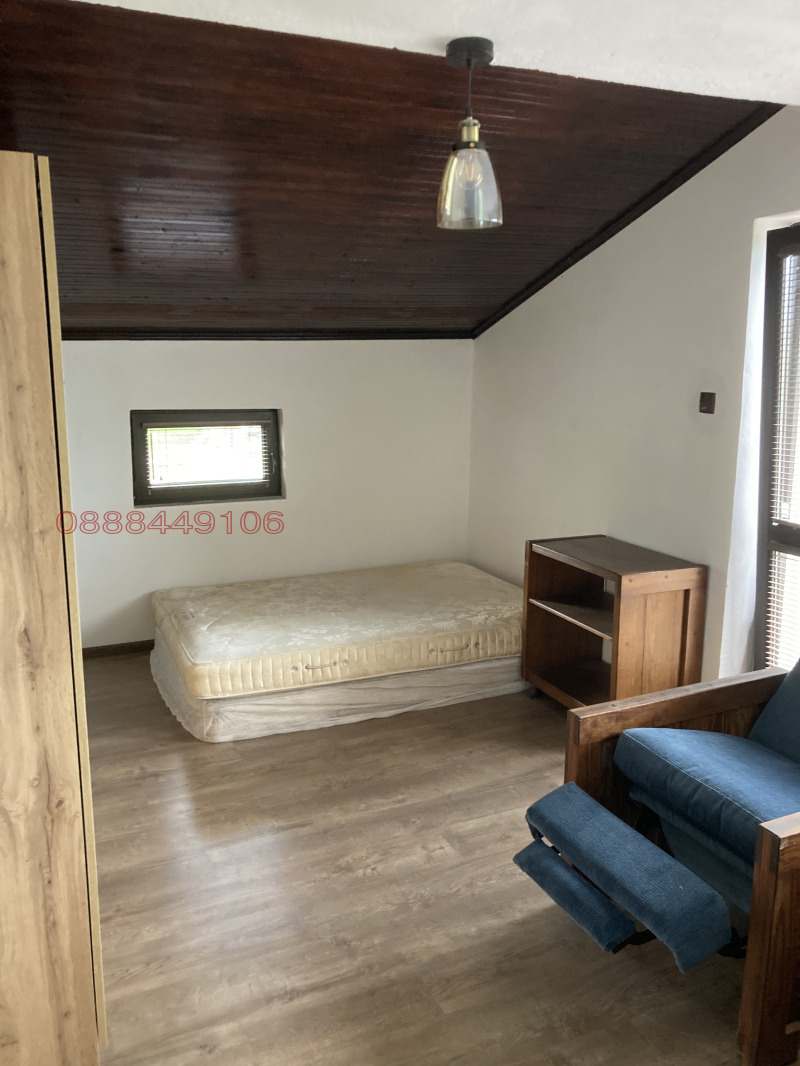 Дава под наем КЪЩА, с. Ушинци, област Разград, снимка 9 - Къщи - 52855282