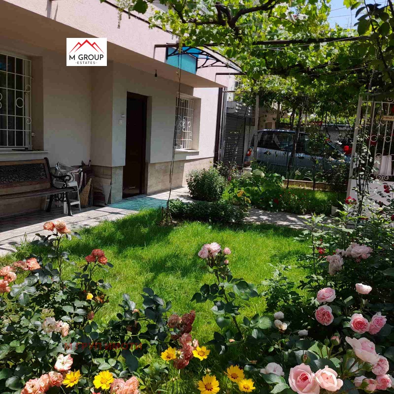 K pronájmu  Podlaha domu Plovdiv , Komatevo , 100 m2 | 72403861