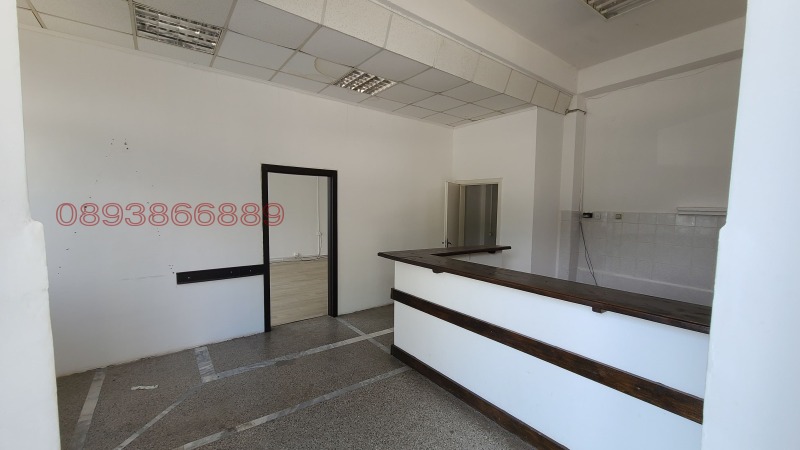 Дава под наем МАГАЗИН, гр. Бяла Слатина, област Враца, снимка 5 - Магазини - 52783251