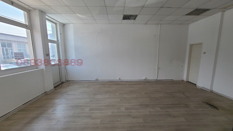 Дава под наем МАГАЗИН, гр. Бяла Слатина, област Враца, снимка 4 - Магазини - 52783251