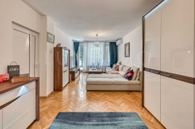 3 soverom Tsentar, Sofia