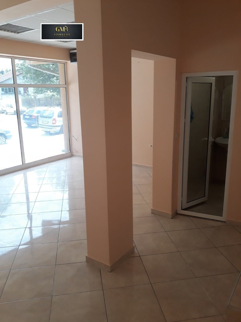 De inchiriat  Birou Pleven , Șiroc țentâr , 70 mp | 44603427 - imagine [3]