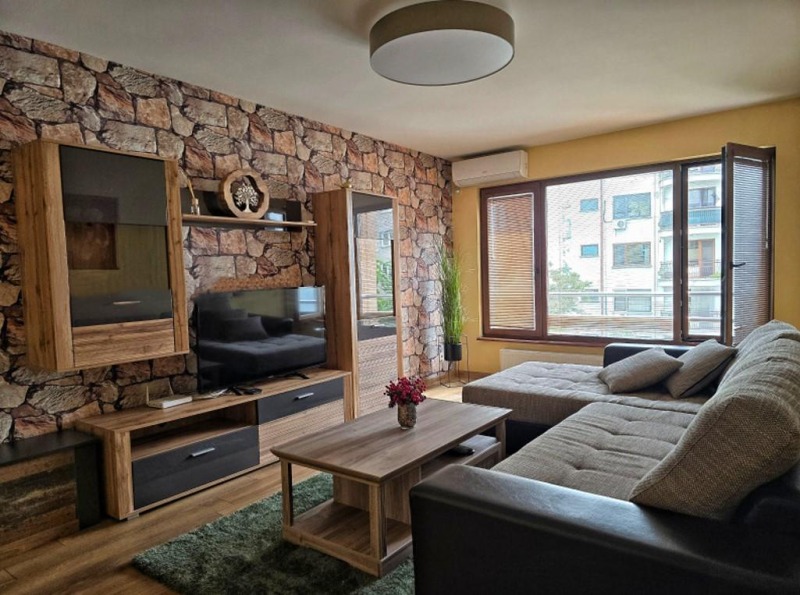 De inchiriat  1 dormitor Sofia , Zona B-5 , 71 mp | 41670056