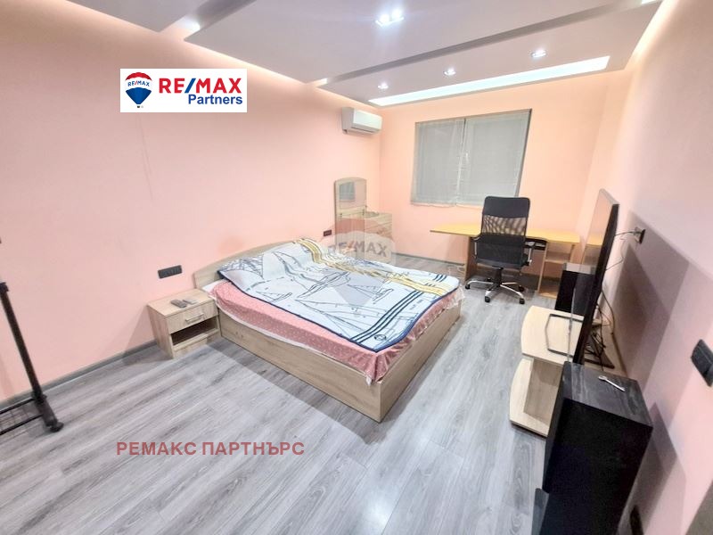 Дава под наем  3-стаен град Варна , Бриз , 160 кв.м | 61975398 - изображение [12]