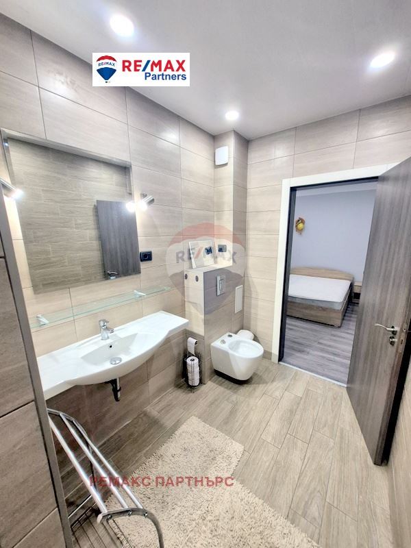 Дава под наем  3-стаен град Варна , Бриз , 160 кв.м | 61975398 - изображение [11]