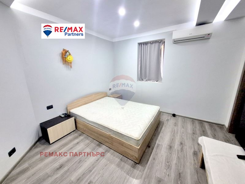 Дава под наем  3-стаен град Варна , Бриз , 160 кв.м | 61975398 - изображение [9]