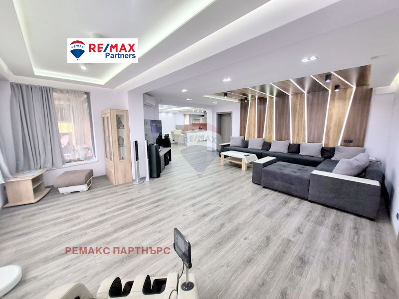 Дава под наем  3-стаен град Варна , Бриз , 160 кв.м | 61975398 - изображение [2]