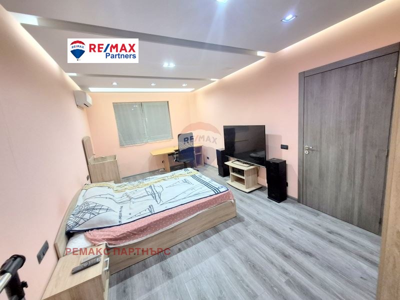 Дава под наем  3-стаен град Варна , Бриз , 160 кв.м | 61975398 - изображение [13]