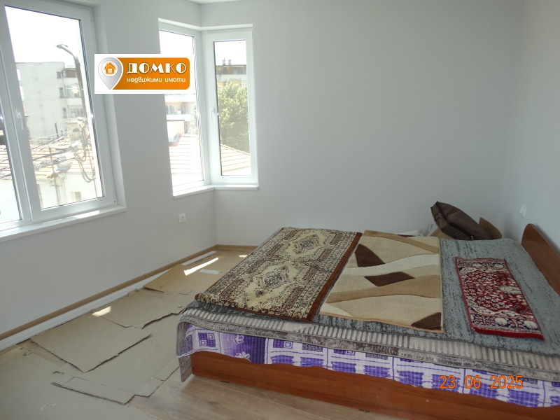 Дава под наем  2-стаен град Пазарджик , Руски , 56 кв.м | 61286116 - изображение [2]