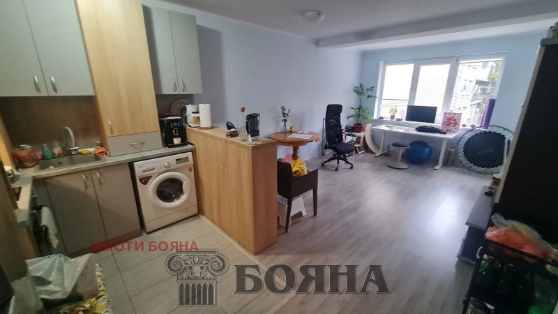 Дава под наем  2-стаен град Русе , Хъшове , 70 кв.м | 13682919
