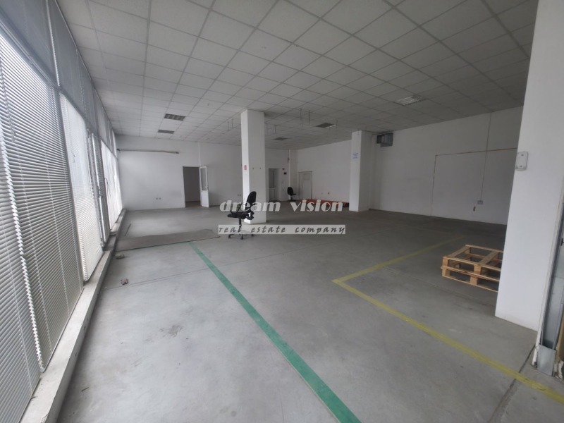 Дава под Наем ПРОМ. ПОМЕЩЕНИЕ в град София, Гео Милев - 140 кв.м / 1 400 € » 2 738.16 лв., ДРИЙМ ВИЖЪН НЕДВИЖИМИ ИМОТИ