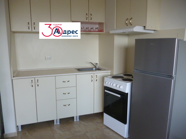 Дава под наем 4-СТАЕН, гр. Добрич, Свети Георги, снимка 4 - Апартаменти - 52747419