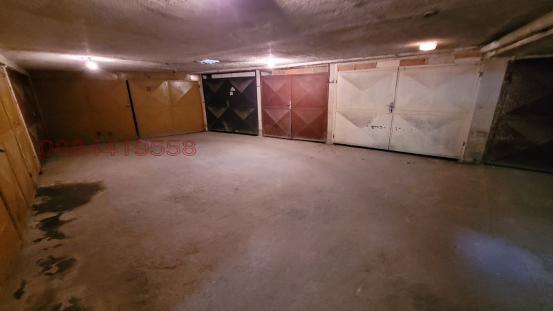 Til leje  Garage Sofia , Zona B-18 , 14 kvm | 86728333